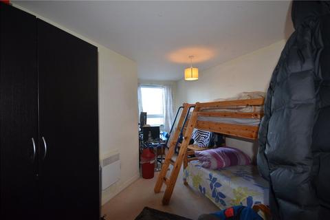 2 bedroom apartment for sale, Tuns Lane, Slough, Berkshire