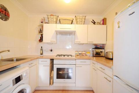 2 bedroom apartment for sale, Scarlet Oaks, Camberley, Surrey