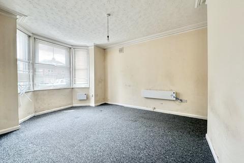 1 bedroom apartment for sale, Frimley Road, Camberley, Surrey