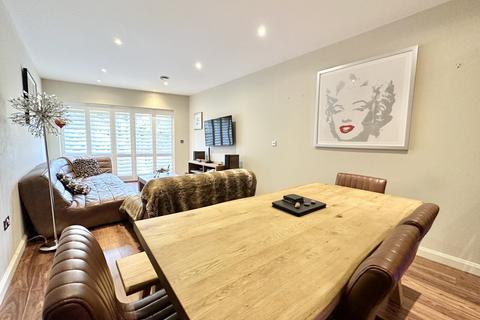 2 bedroom apartment for sale, London Road, Sunningdale, Ascot