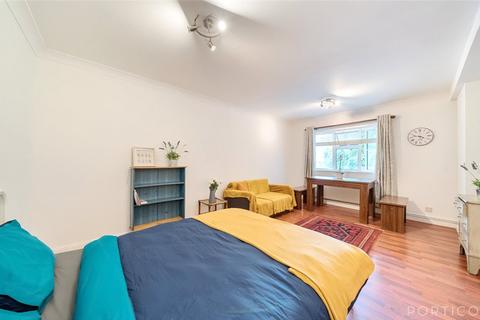 Studio for sale, Sparkford House, Battersea Church Road, Battersea