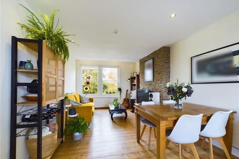 3 bedroom apartment for sale - London, London SW2