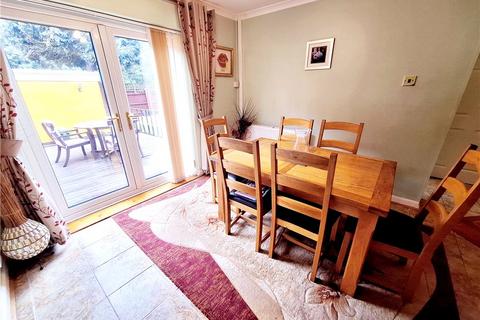 undefined, Waun Fach, Pentwyn, Cardiff