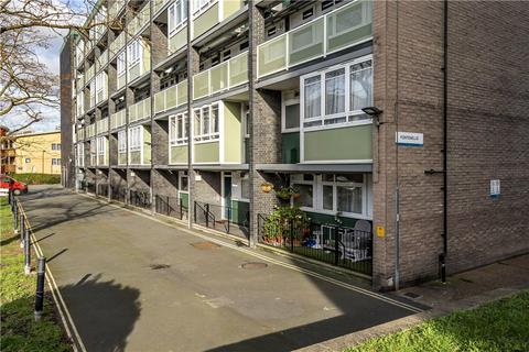 3 bedroom apartment for sale, Sceaux Gardens, Camberwell, London