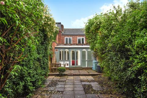 2 bedroom terraced house for sale, Henley Street, East Oxford