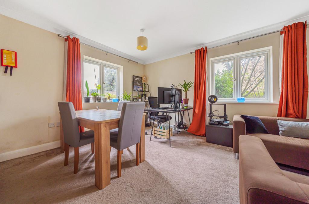 Sitting/Dining Room