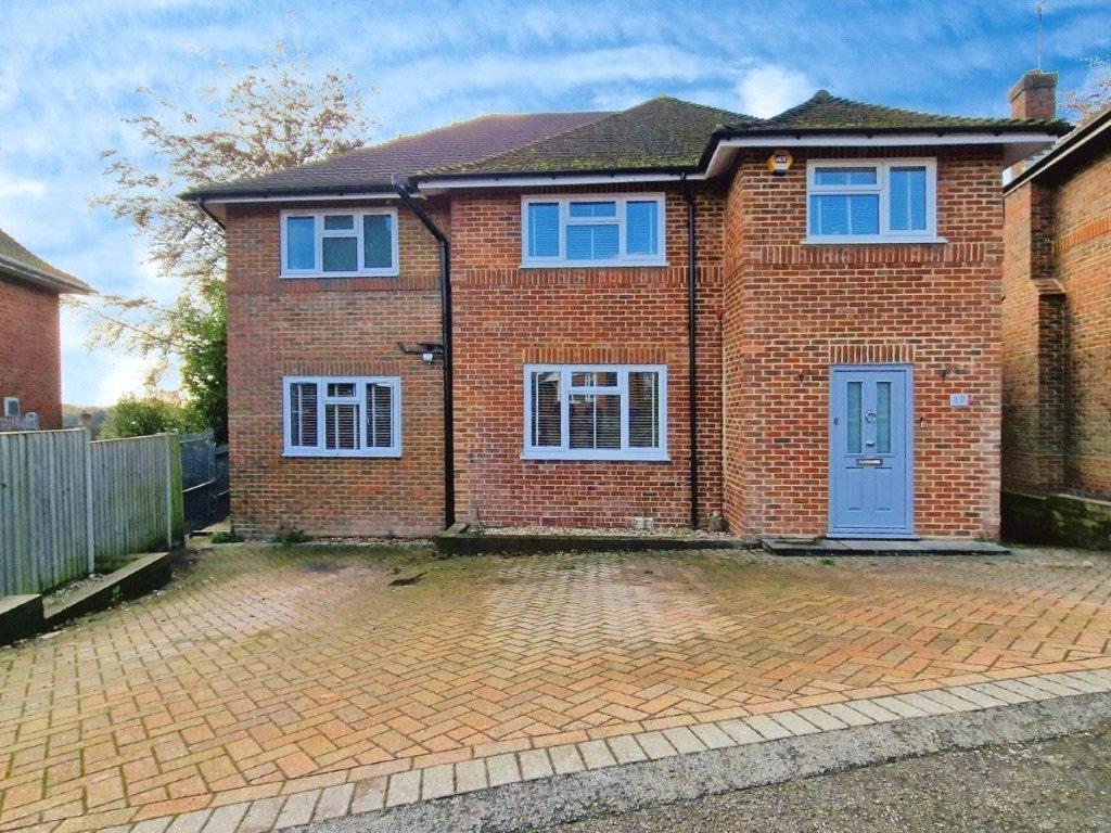 Fernhill Close, Blackwater, Surrey 4 bed detached house for sale £650,000