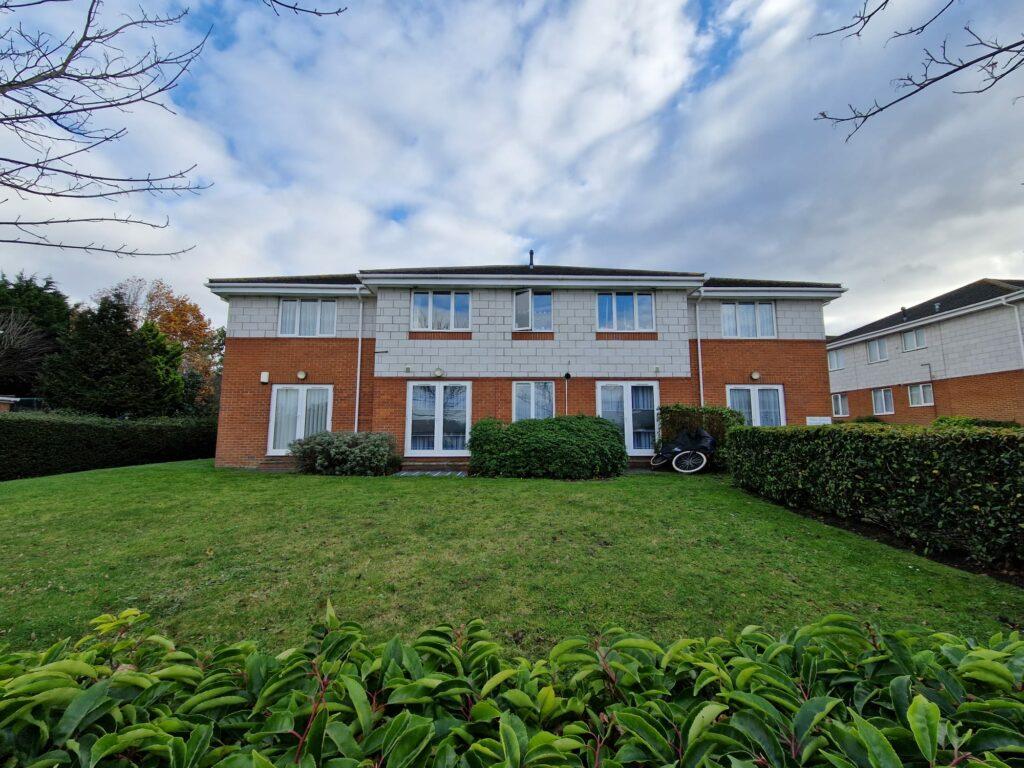 Willow Grange, 68 Oakdale Road, Poole, Dorset, BH15 3LT 2 bed flat for