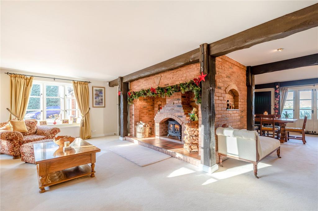 Whitgreave Lane, Whitgreave, Stafford, Staffordshire, ST18 4 bed detached house for sale £