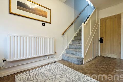 21 Beacon Close, Wrecclesham, Farnham, GU10 4PA