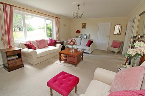 3 bedroom bungalow for sale, Graeme Road, Norton, Yarmouth