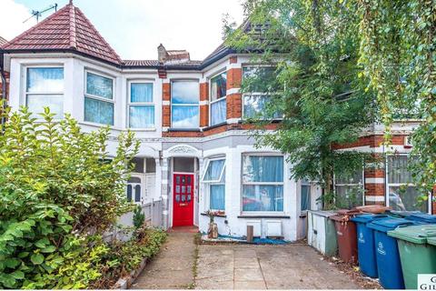 3 bedroom maisonette for sale, Pinner Road, Harrow