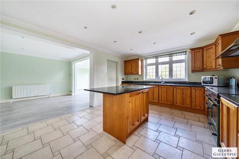 5 bedroom detached house for sale, Kings Way, Harrow