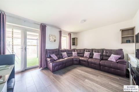 2 bedroom semi-detached house for sale - Hurrell Drive, Harrow, Middlesex