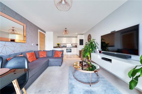 2 bedroom apartment for sale, Perkins Gardens, Ickenham, Uxbridge