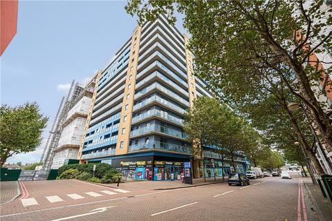 3 bedroom apartment for sale - London, London E16