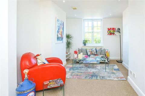 1 bedroom apartment for sale, Swan House, Stratford, London