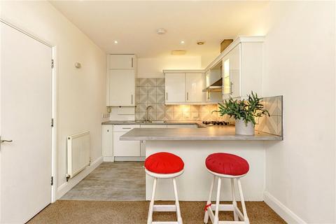 1 bedroom apartment for sale, Swan House, Stratford, London