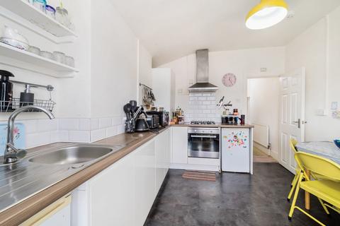 1 bedroom property for sale, Gwendoline Avenue, London