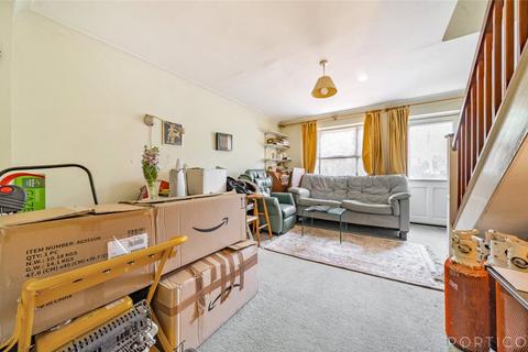 2 bedroom terraced house for sale - London, London E12