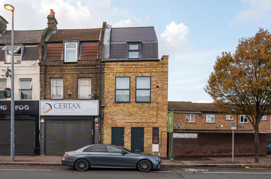 Leytonstone Road, London 1 bed apartment for sale - £325,000