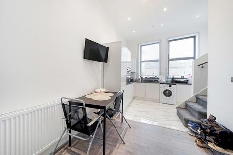 1 bedroom apartment for sale - London, London E15