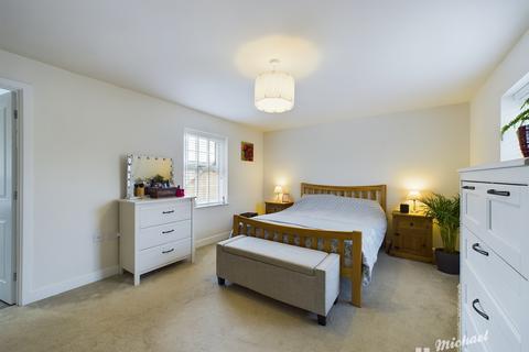 8 Babbage Grove, Leighton Buzzard, LU7 3GA
