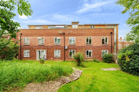 1 bedroom maisonette for sale, Courtlands, Maidenhead, Berkshire