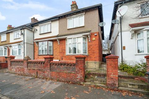 3 bedroom semi-detached house for sale, Clare Road, Maidenhead, Berkshire