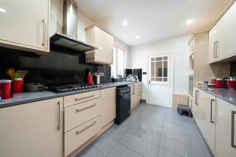 3 bedroom semi-detached house for sale - Clare Road, Maidenhead, Berkshire