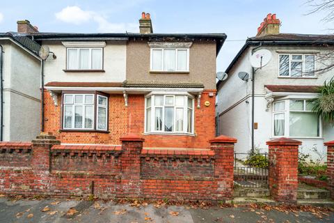 3 bedroom semi-detached house for sale - Clare Road, Maidenhead, Berkshire