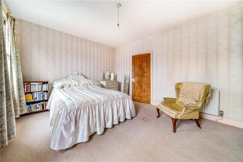 22 Balfour Road, London, W13 9TN