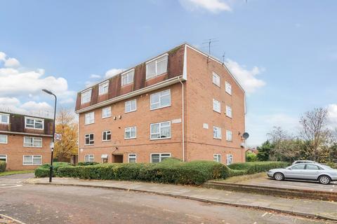 69 Rowan Close, London, W5 4AL