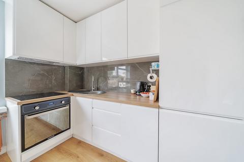 69 Rowan Close, London, W5 4AL