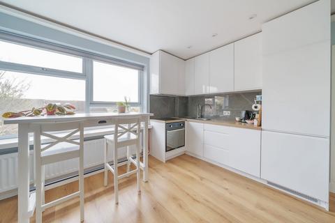 69 Rowan Close, London, W5 4AL