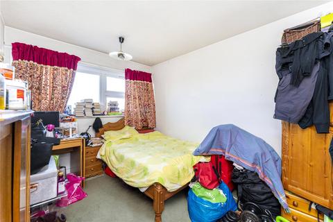 8 Ashdown, London, W13 8DR