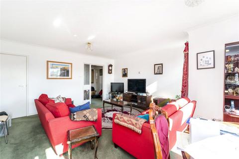 8 Ashdown, London, W13 8DR