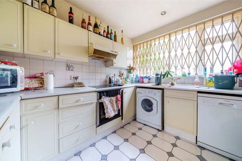 35 Templewood, London, W13 8DU