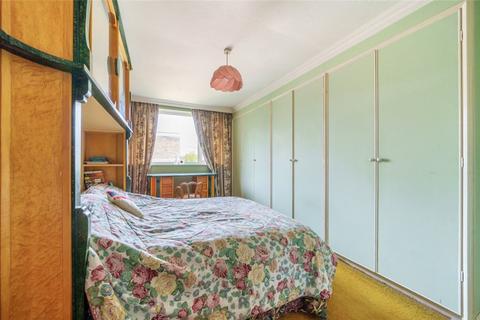 35 Templewood, London, W13 8DU