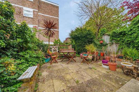 35 Templewood, London, W13 8DU