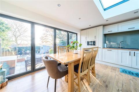 202 Conway Crescent, Perivale, Greenford, UB6 8JF