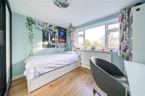 202 Conway Crescent, Perivale, Greenford, UB6 8JF