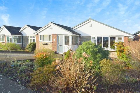 2 bedroom detached bungalow for sale - Oakwell Drive, Bury, BL9