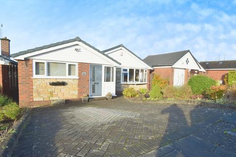 2 bedroom detached bungalow for sale, Oakwell Drive, Bury, BL9