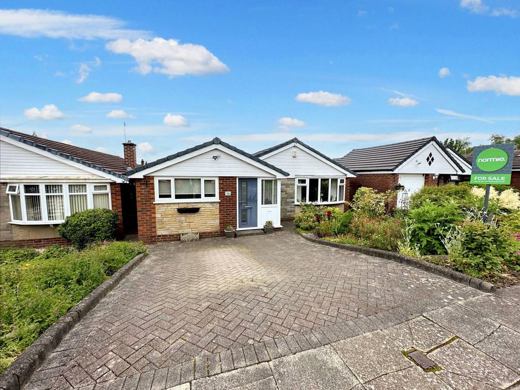 Oakwell Drive, Bury, BL9 2 bed detached bungalow for sale £385,000