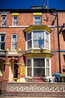 6 bedroom terraced house for sale, Windsor Crescent, Bridlington, East Yorkshire, YO15