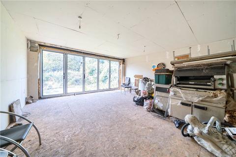 49 Vyner Road, London, W3 7LZ