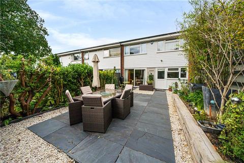 26 Lingfield Close, Northwood, HA6 2FP