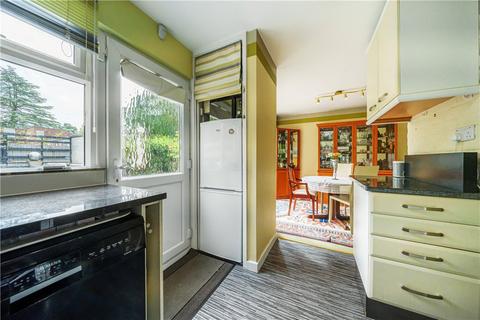 26 Lingfield Close, Northwood, HA6 2FP
