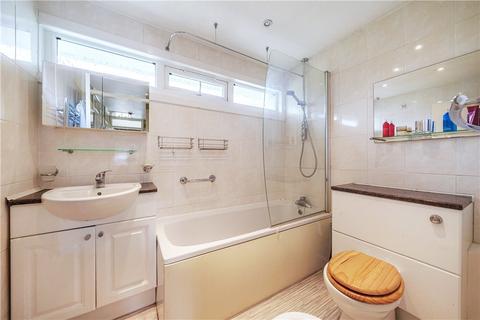 26 Lingfield Close, Northwood, HA6 2FP